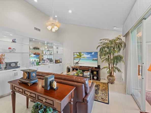 11602 Briarwood Circle 4, Boynton Beach FL 33437