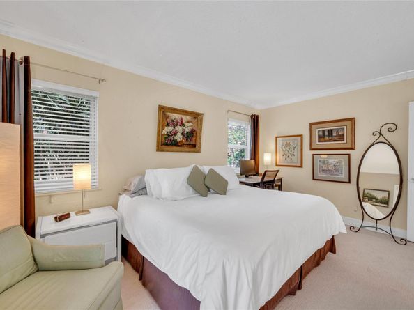 341 N Birch Rd 204, Fort Lauderdale FL 33304