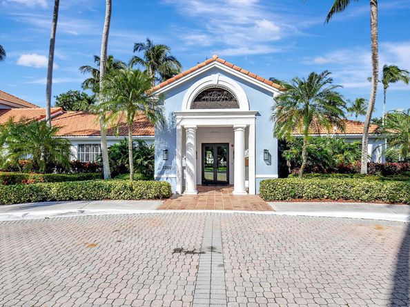 3207 Clint Moore Road Apt 206, Boca Raton FL 33496