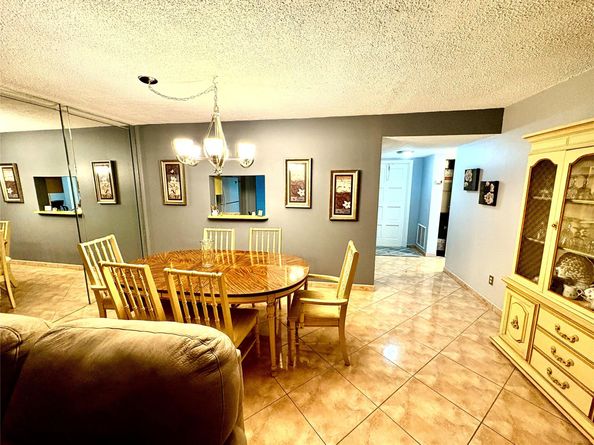 4401 NW 41st St 110, Lauderdale Lakes FL 33319