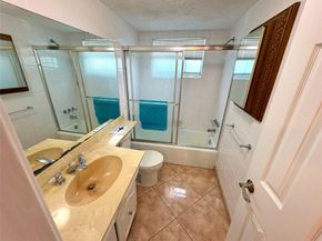 4401 NW 41st St 110, Lauderdale Lakes FL 33319
