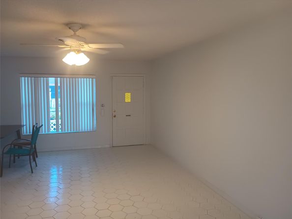 4681 NW 43rd Ct, Lauderdale Lakes FL 33319