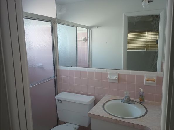 4681 NW 43rd Ct, Lauderdale Lakes FL 33319
