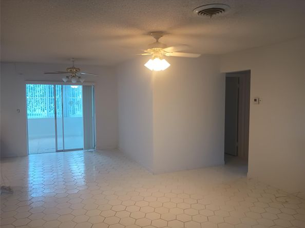 4681 NW 43rd Ct, Lauderdale Lakes FL 33319