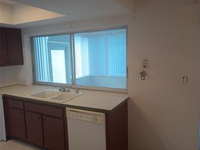 4681 NW 43rd Ct, Lauderdale Lakes FL 33319
