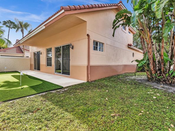 36 Monterey Pointe Drive, Palm Beach Gardens FL 33418