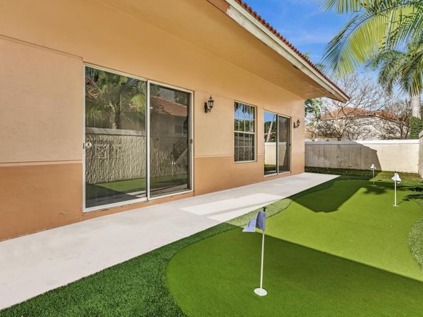 36 Monterey Pointe Drive, Palm Beach Gardens FL 33418