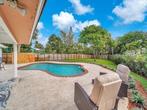 814 SE 14th Ct, Fort Lauderdale FL 33316