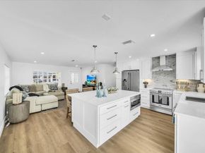 814 SE 14th Ct, Fort Lauderdale FL 33316