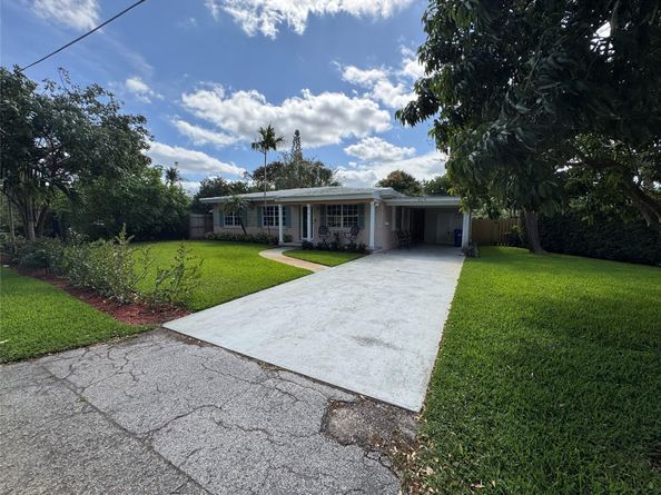 814 SE 14th Ct, Fort Lauderdale FL 33316