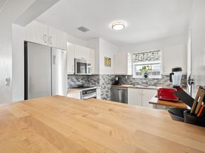 4200 NW 12th Avenue, Oakland Park FL 33309