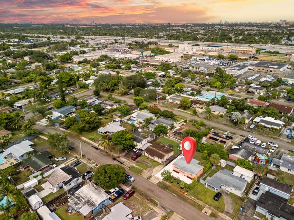 4200 NW 12th Avenue, Oakland Park FL 33309