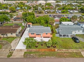 4200 NW 12th Avenue, Oakland Park FL 33309