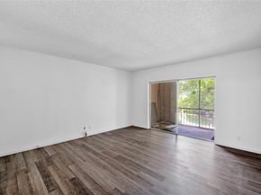 6751 Cypress Rd 204, Plantation FL 33317