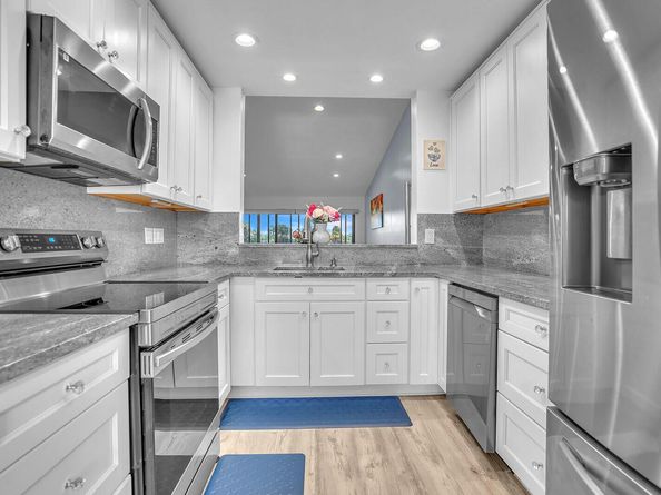 5152 Golfview Court 1825, Delray Beach FL 33484