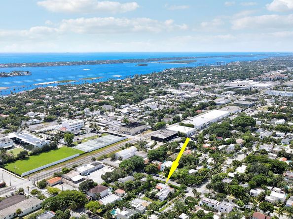 529 Biscayne Drive, West Palm Beach FL 33401