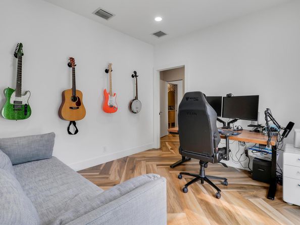 529 Biscayne Drive, West Palm Beach FL 33401