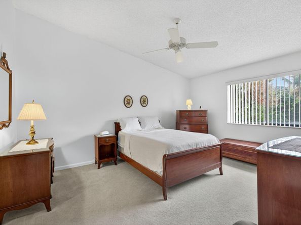 108 Village Walk Drive, Royal Palm Beach FL 33411