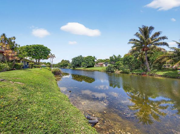 108 Village Walk Drive, Royal Palm Beach FL 33411