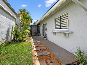 5588 Ainsley Court, Boynton Beach FL 33437