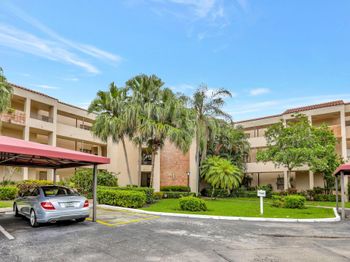 7460 La Paz Boulevard