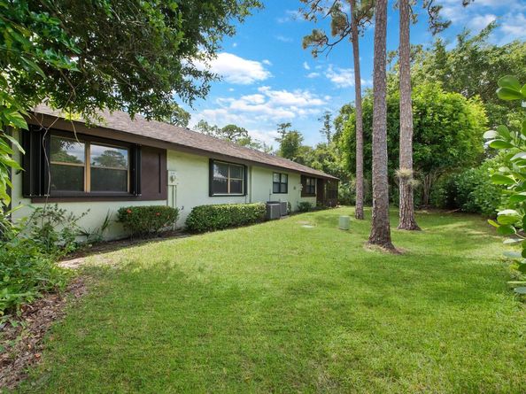 248 Brandywine Court, Royal Palm Beach FL 33411