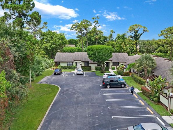 248 Brandywine Court, Royal Palm Beach FL 33411