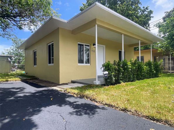712 NW 17th Ave, Fort Lauderdale FL 33311