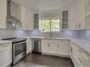 555 NE 52nd St, Miami FL 33137