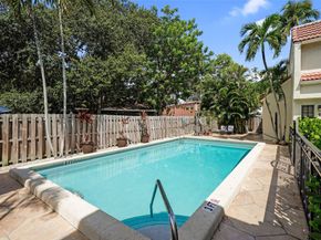 1415 Miami Rd H, Fort Lauderdale FL 33316