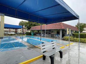 361 S Hollybrook Dr 103, Pembroke Pines FL 33025