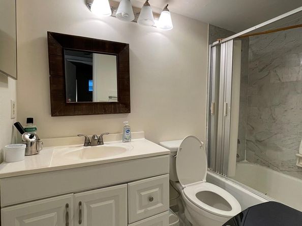 361 S Hollybrook Dr 103, Pembroke Pines FL 33025