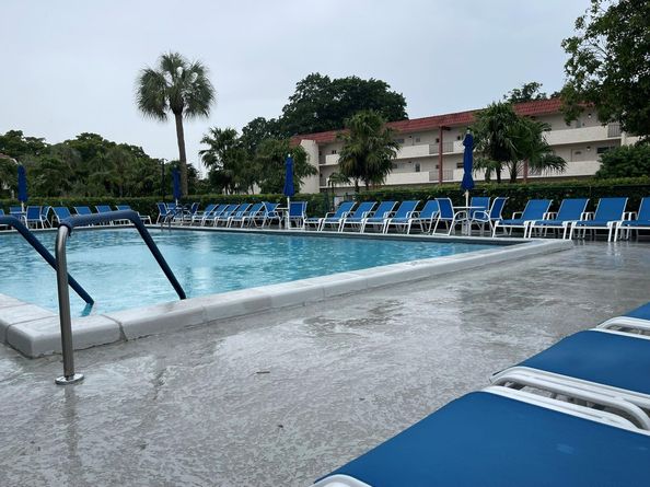 361 S Hollybrook Dr 103, Pembroke Pines FL 33025