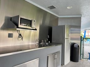 361 S Hollybrook Dr 103, Pembroke Pines FL 33025