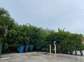 361 S Hollybrook Dr 103, Pembroke Pines FL 33025