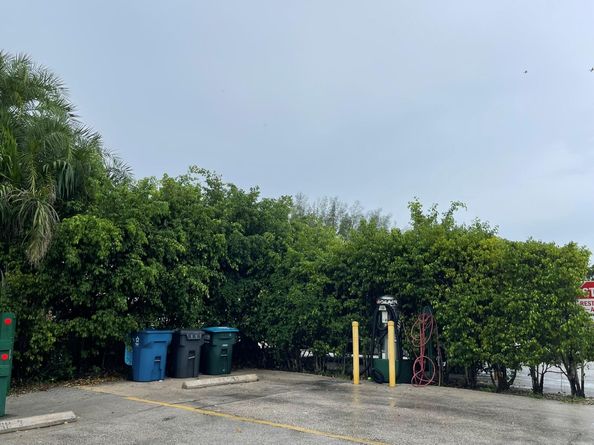 361 S Hollybrook Dr 103, Pembroke Pines FL 33025