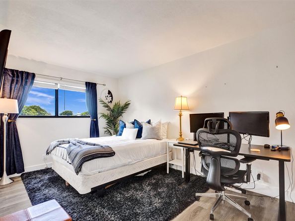 3253 NW 104 Ave, Sunrise FL 33351