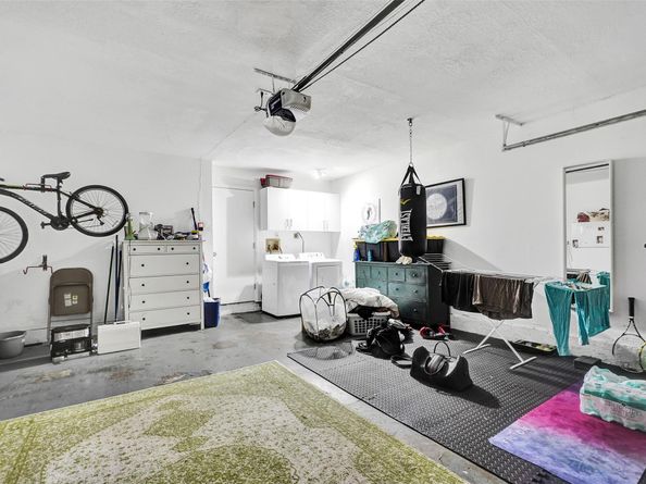 3253 NW 104 Ave, Sunrise FL 33351