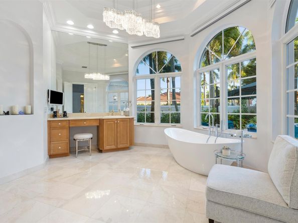 580 Carrot Wood Ter, Plantation FL 33324