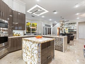 580 Carrot Wood Ter, Plantation FL 33324