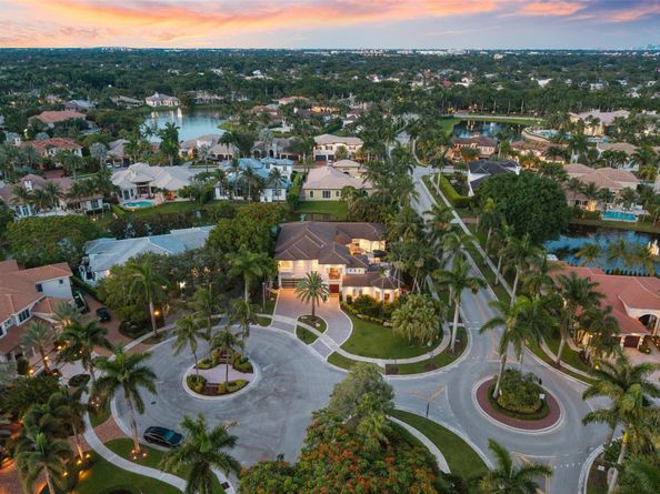 580 Carrot Wood Ter, Plantation FL 33324