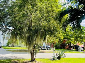 9760 SW 211th St, Cutler Bay FL 33189
