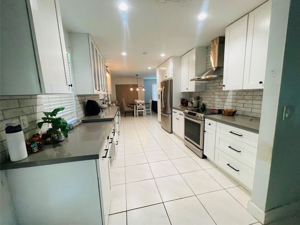 9760 SW 211th St, Cutler Bay FL 33189