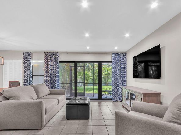 1605 S Us Highway 1 106v5, Jupiter FL 33477
