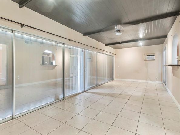 6504 NW 74th Ave, Tamarac FL 33321