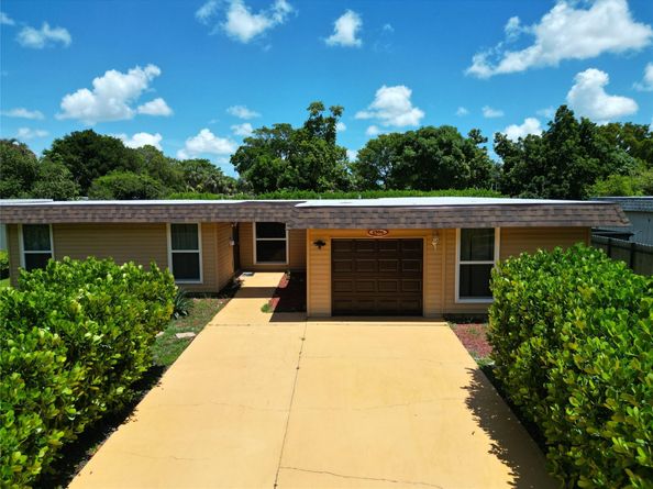 6504 NW 74th Ave, Tamarac FL 33321