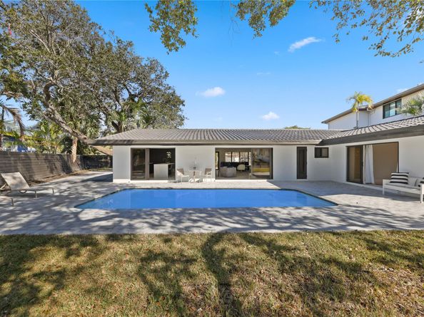 2440 NE 25th Pl, Fort Lauderdale FL 33305