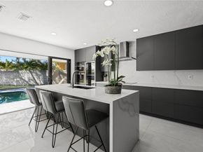 2440 NE 25th Pl, Fort Lauderdale FL 33305
