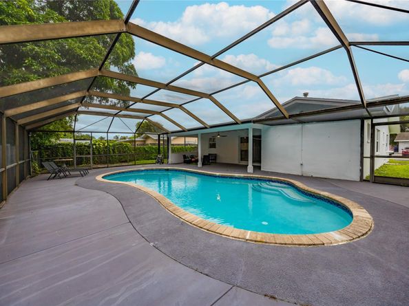 6431 NW 34th Ave, Fort Lauderdale FL 33309