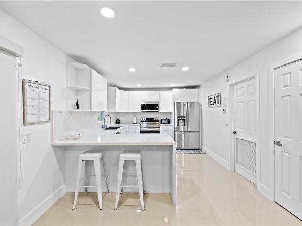 6431 NW 34th Ave, Fort Lauderdale FL 33309